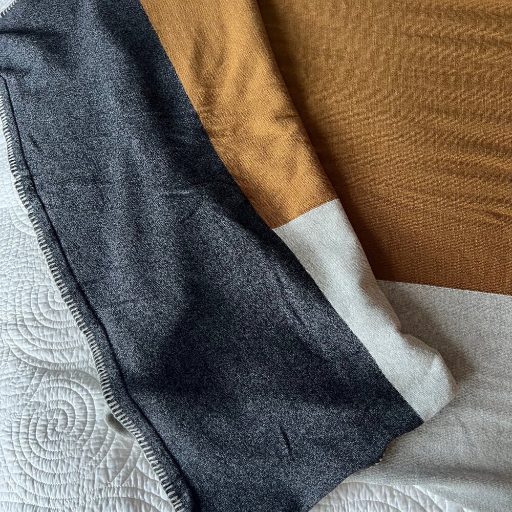 Zestt Organic Cotton Oversized Travel Scarf / Wrap